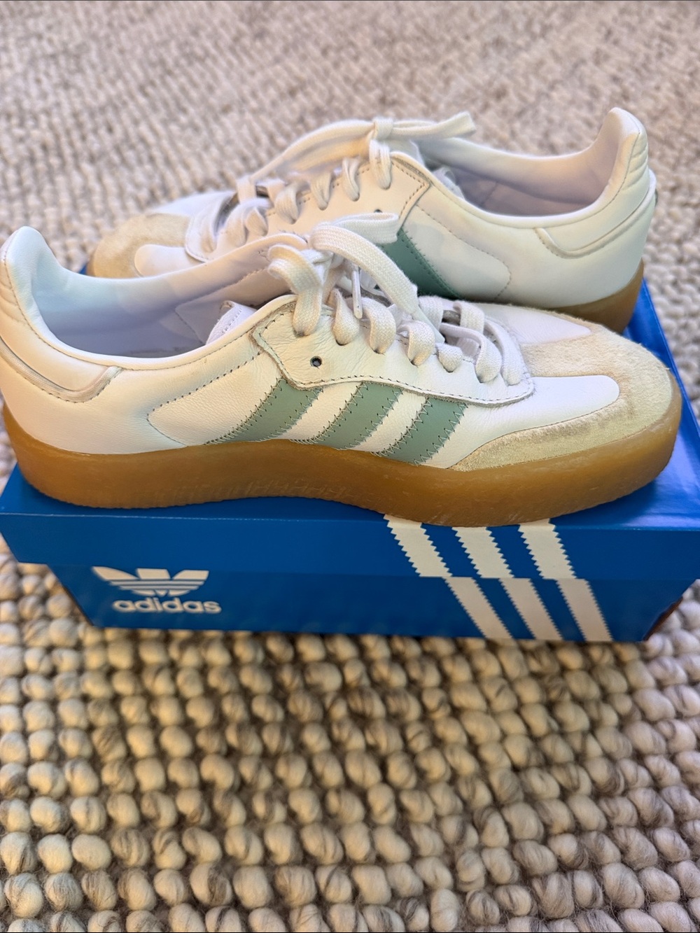 Addidas Women’s Samba Size 6.5
